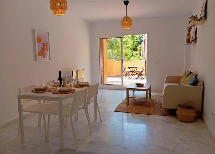 Apartment Stylish Spot Pass The Keys *