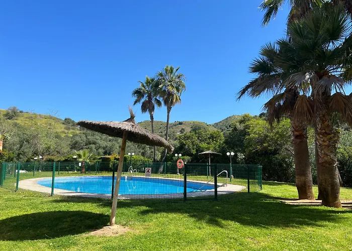 Apartment Stylish Spot Pass The Keys Marbella