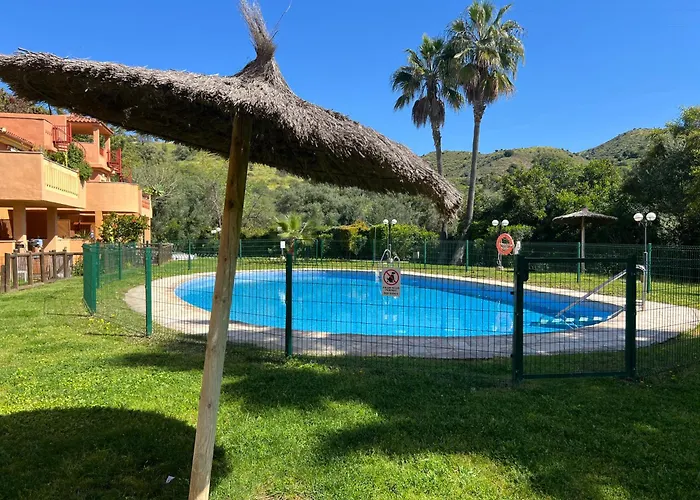 Apartment Stylish Spot Pass The Keys Marbella